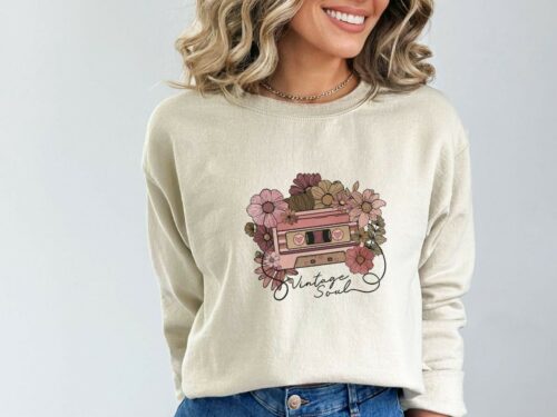 Boho Floral Unisex Sweatshirt, Plant Women'S Minimalist Flower Sweater, Mothers Day Gift, Wildflower Birthday Gift. Vintage Soul Shirt