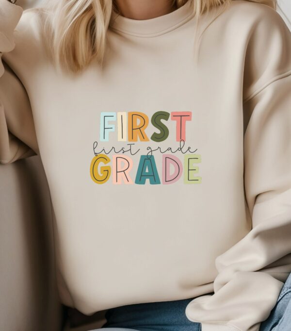 First Grade Teacher Sweatshirt, 1St Grade Teacher Sweatshirt, 1St Grade Sweatshirt, First Grade Sweatshirt, Elementary School, Sweatshirt