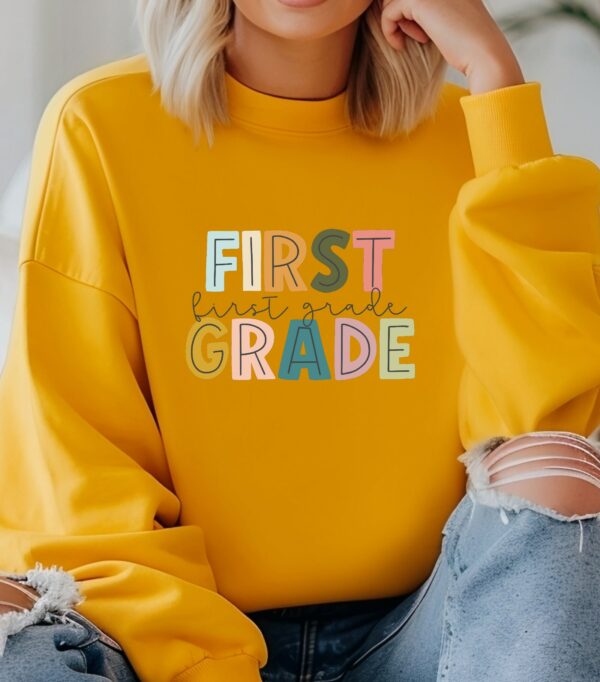 First Grade Teacher Sweatshirt, 1St Grade Teacher Sweatshirt, 1St Grade Sweatshirt, First Grade Sweatshirt, Elementary School, Sweatshirt